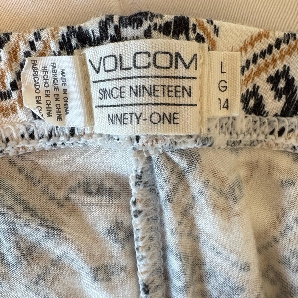Volcom Geometric Patterned Flare Pants - image 6